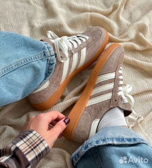 Кроссовки adidas spezial