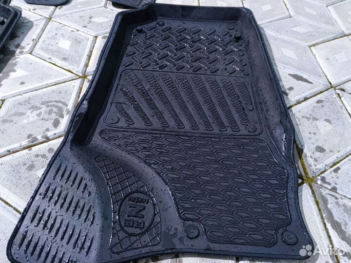 Автомобильные коврики (бу) на Volkswagen Polo