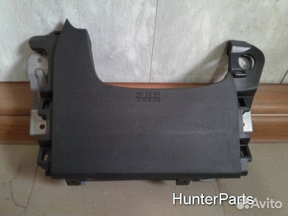 Подушка безопасности в колено mitsubishiоutlander3