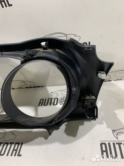 Накладка панели приборов Mitsubishi Lancer 10 4A92