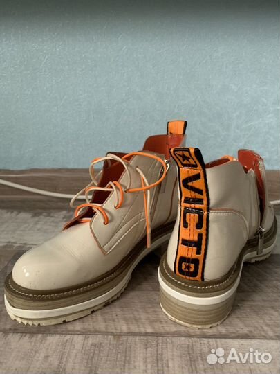 Ботинки женские