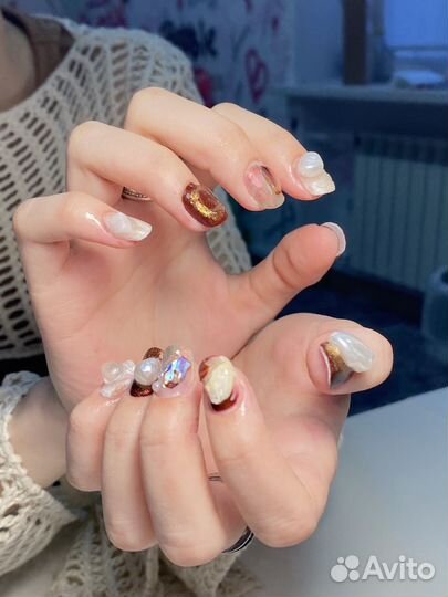 Мастер корейского маникюра