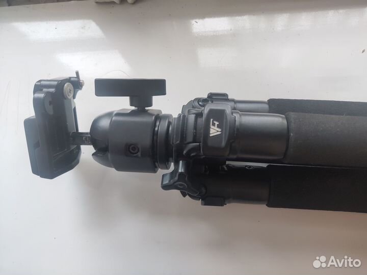 Профессиональный штатив WF6662A