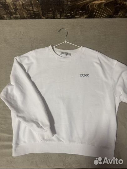 Шорты и свитшот 46 размер