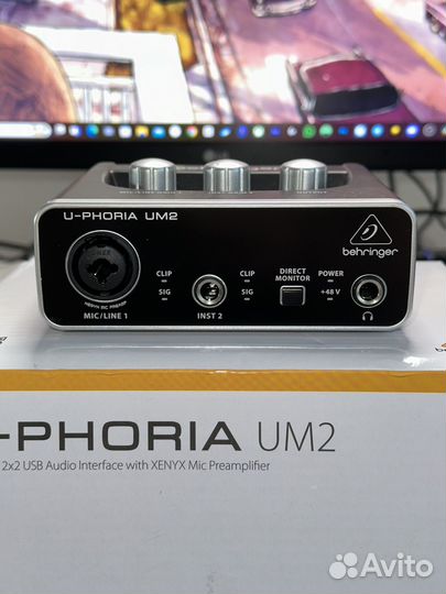 Звуковая карта USB behringer UM2