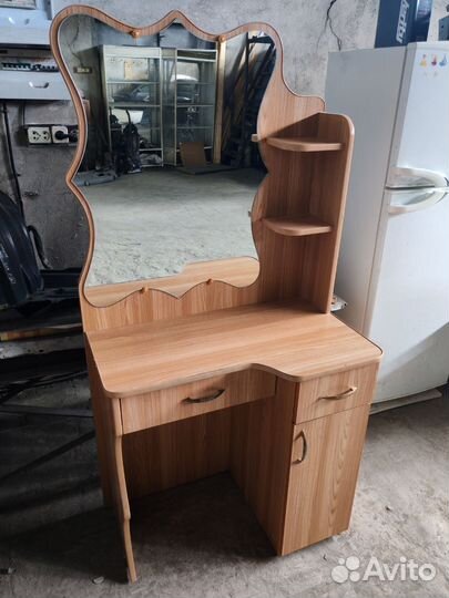 Столешница с зеркалом