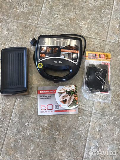 Вафельница мультипекарь redmond