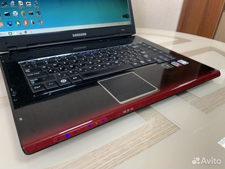 Ноутбук samsung
