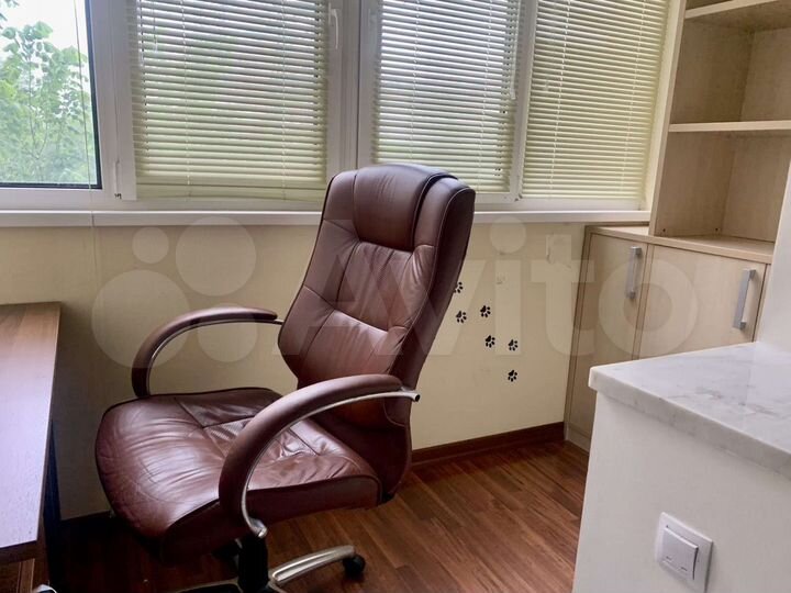 2-к. квартира, 64 м², 4/14 эт.