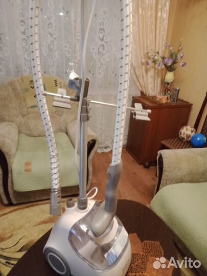 Отпариватель для одежды вертикальный