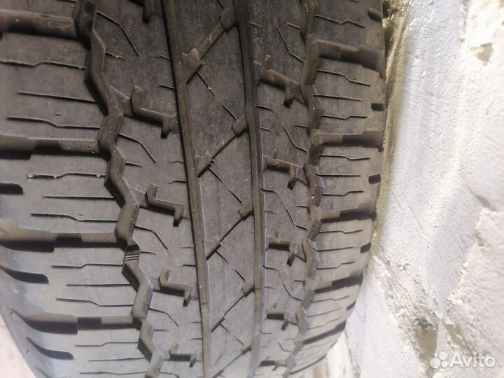 Bridgestone Dueler A/T 265/65 R17