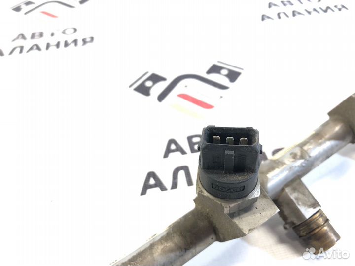 Рейка топливная Bmw 7-Series E66 N73B60 2003