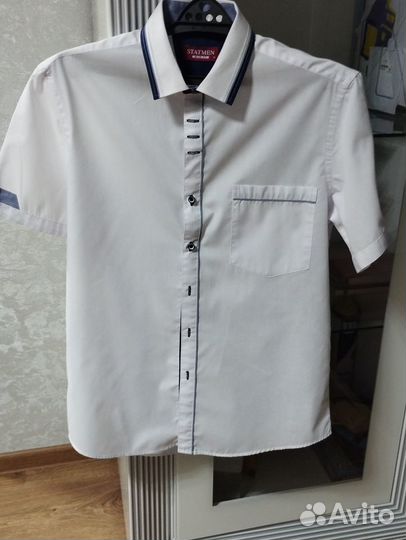 Рубашка белая для мальчика с коротким рукавом