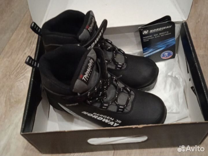 Лыжные ботинки 34