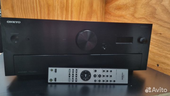 Ресивер Onkyo A-9070 black