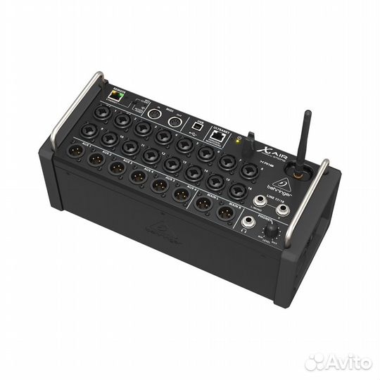 Behringer XR18 - цифровой рэковый микшер новый