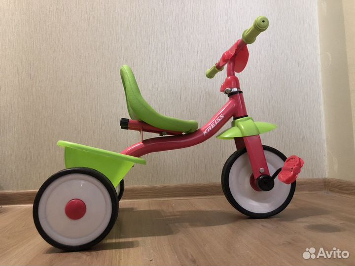 Детский трехколесный велосипед