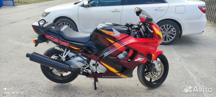 Мотоцикл Хонда CBR 600F3