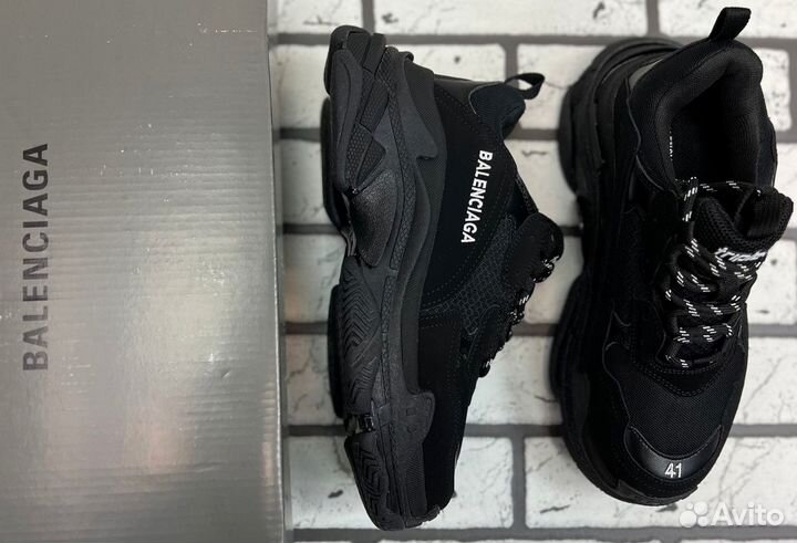 Кроссовки balenciaga triple s