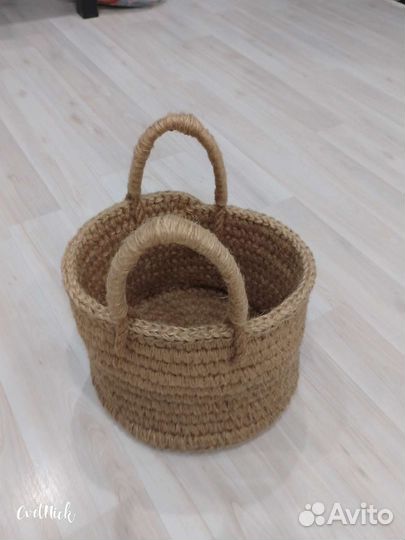 Корзина плетёная из джута