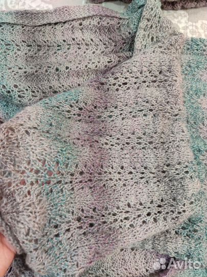 Япомогаю шапка и шарф