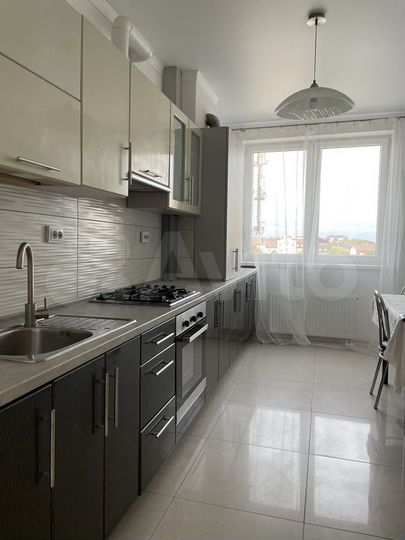 2-к. квартира, 60 м², 6/10 эт.