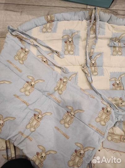 Бортики в кроватку, постельное бельё