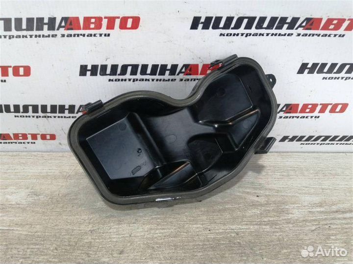 Крышка фары правая Ford Focus 2 хетчбэк 5D CB4 1.8