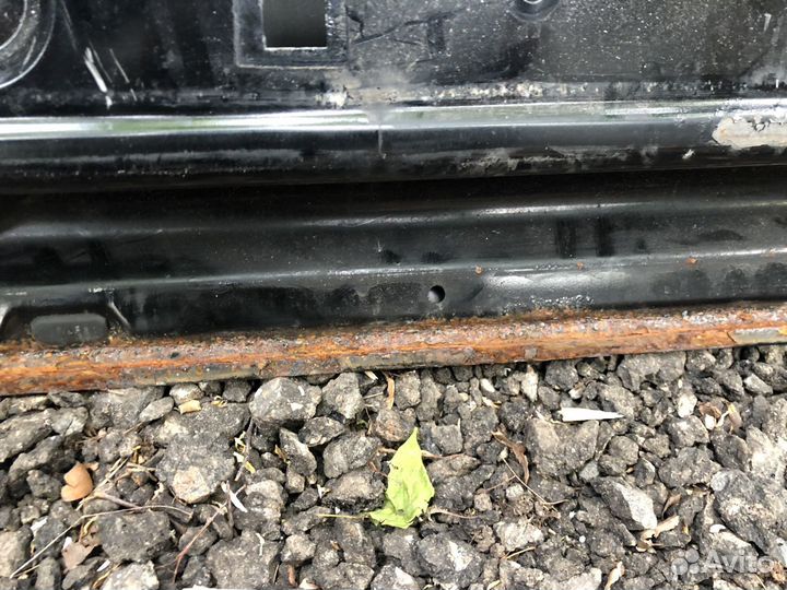 Дверь передняя левая Cadillac Escalade III 06-14