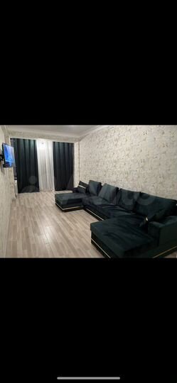 2-к. квартира, 100 м², 2/13 эт.