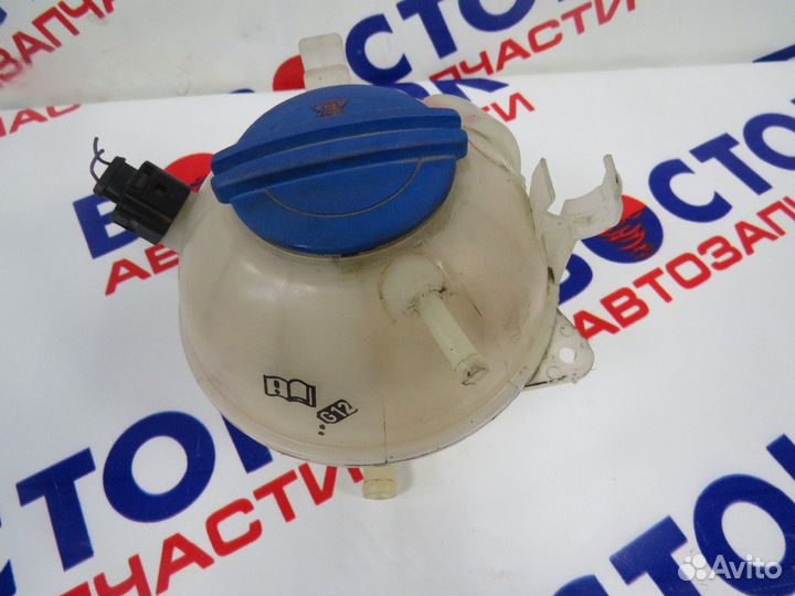 Бачок расширительный volkswagen tiguan 5N1, 5N2