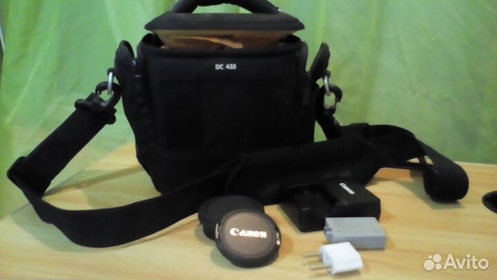 Зеркальный фотоаппарат Canon Rebel XS DS 126 191