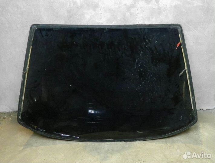Стекло заднее Audi 80 B3