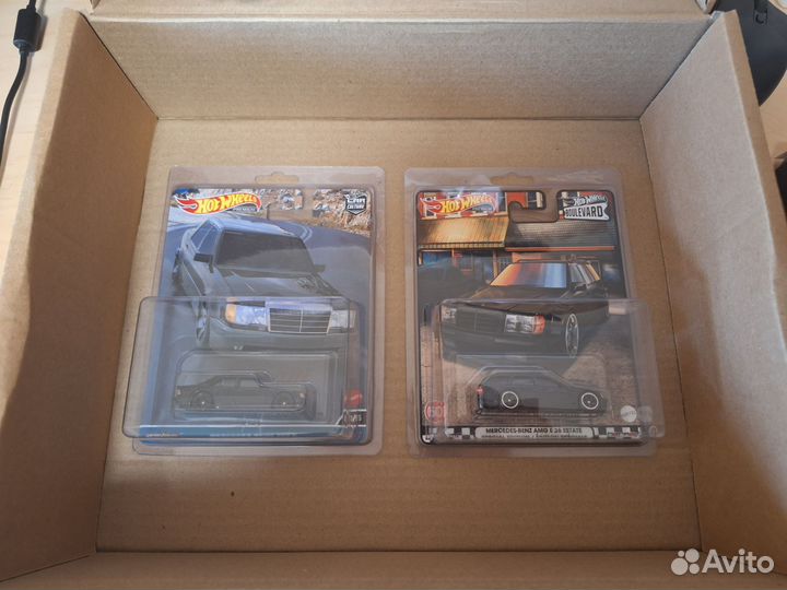 Модели hot wheels 1:64 и рамки 5 штук