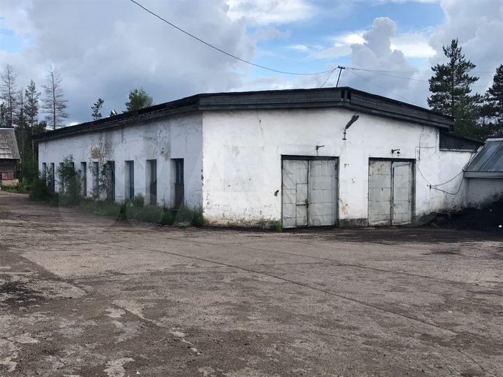 Гараж, > 30 м²