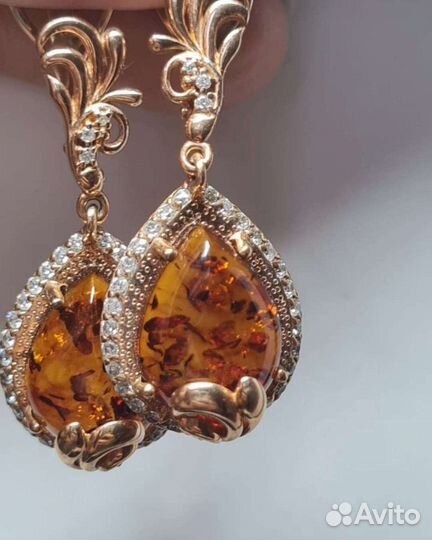 Комплект с янтарëм