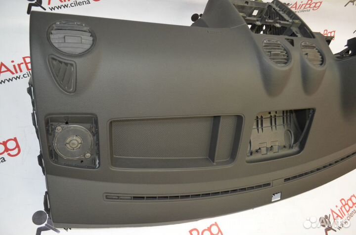 Торпедо панель приборов Volkswagen caddy