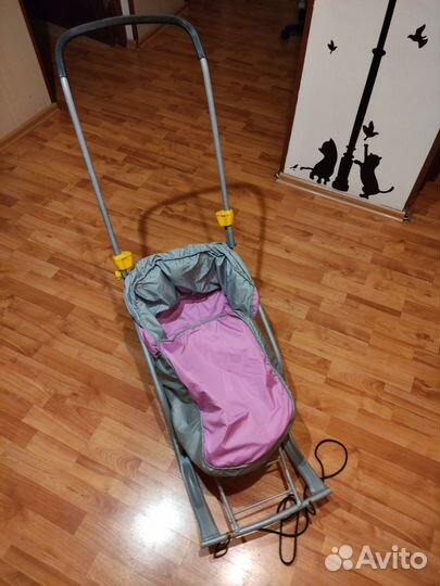 Санки с колёсиками