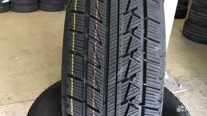 Arivo Winmaster ARW 1 215/65 R16 98H