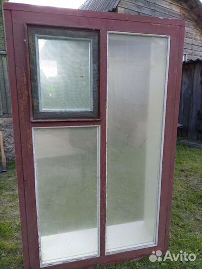 Три оконных рамы