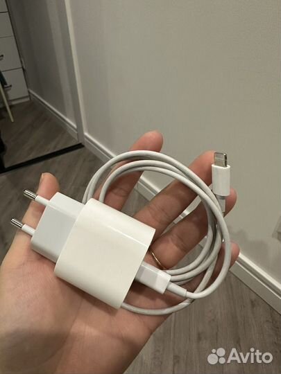 Зарядное устройство для телефона iPhone