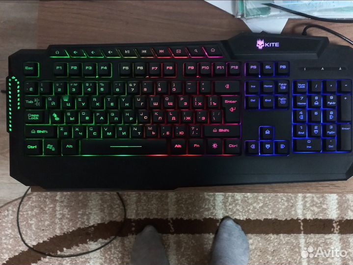 Игровая клавиатура с подсветкой