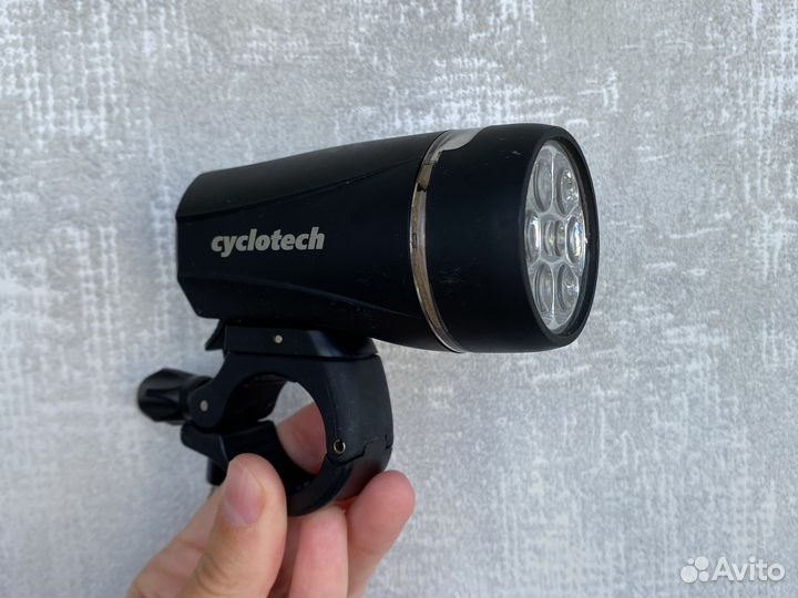 Фонарь для велосипеда Cyclotech передний