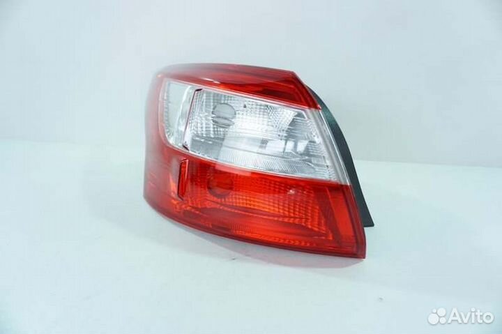 Фонарь левый Ford Focus 3 2011