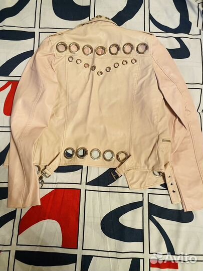 Куртки пальто