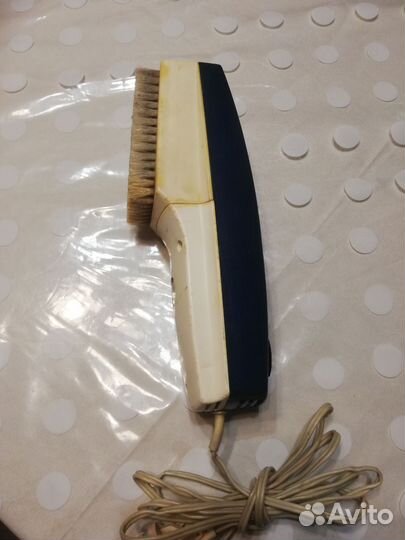 Щётка-пылесос для одежды