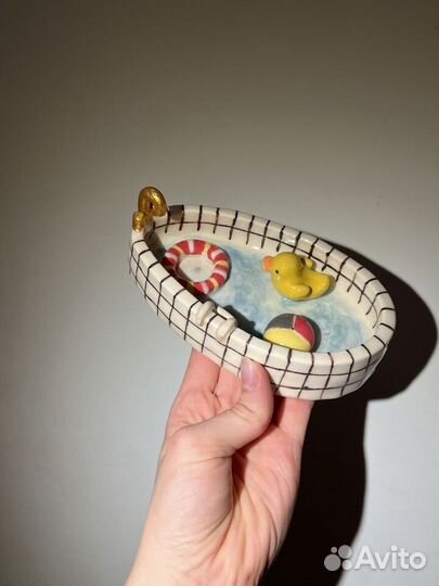 Бассейн с уточкой