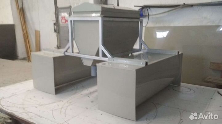 Кормушка для рыбы типа 