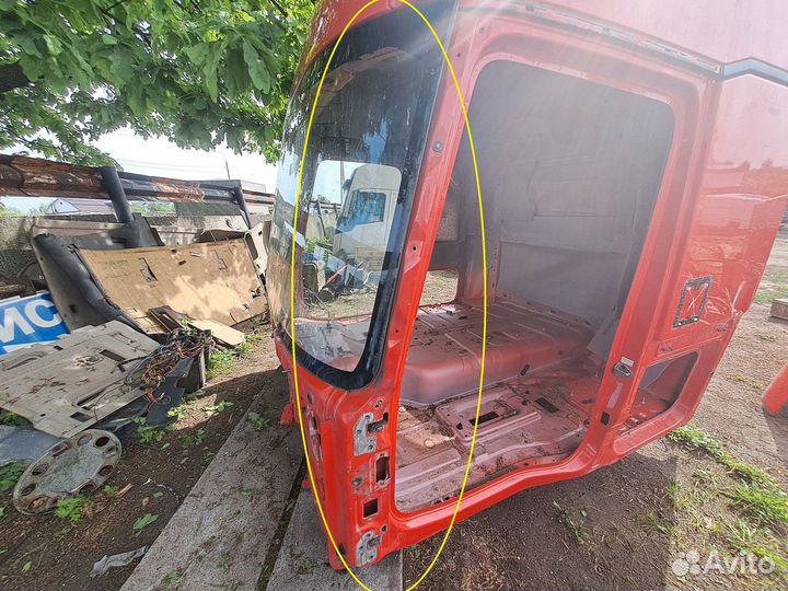 Стойка кабины передняя левая Renault T