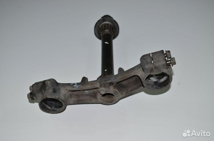 Траверса нижняя Suzuki RF400